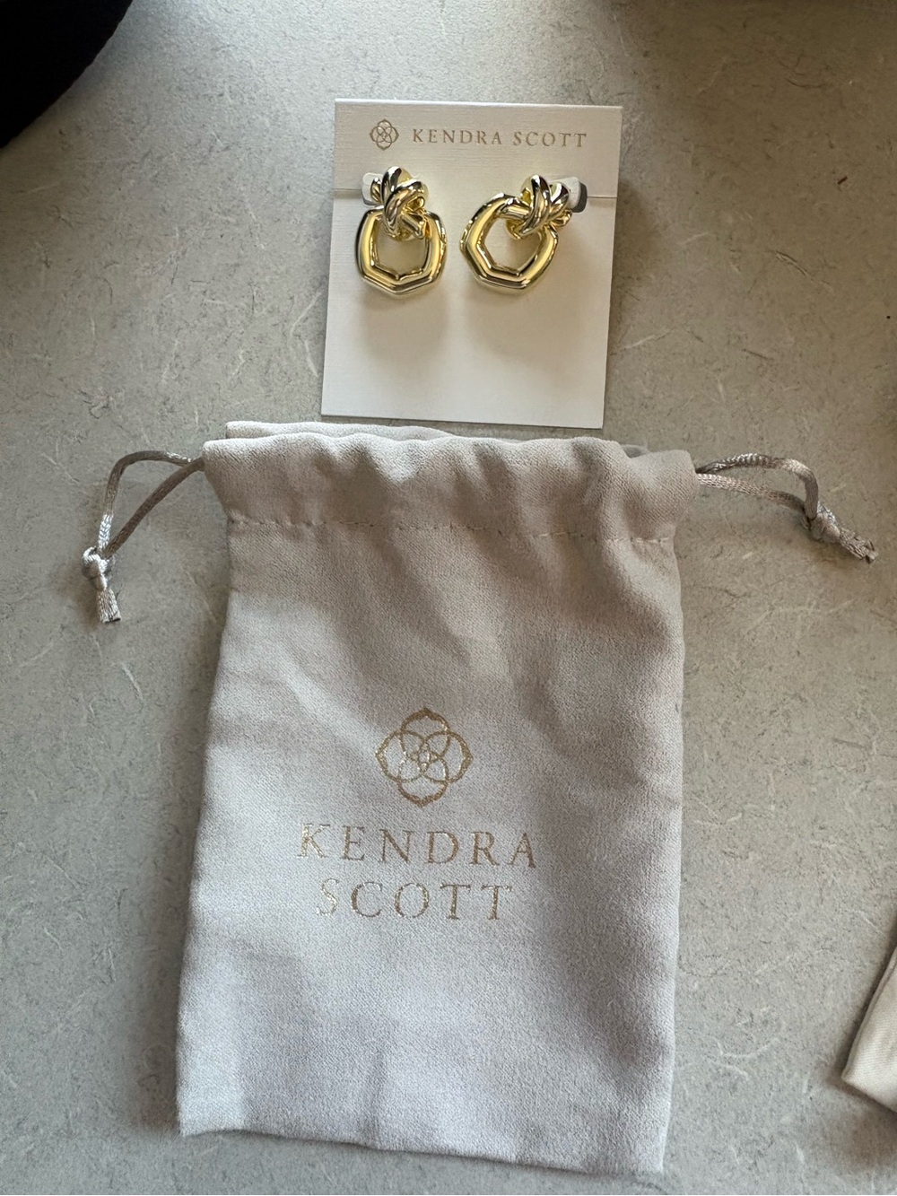 Kendra Scott Hoop Earrings with dust bag